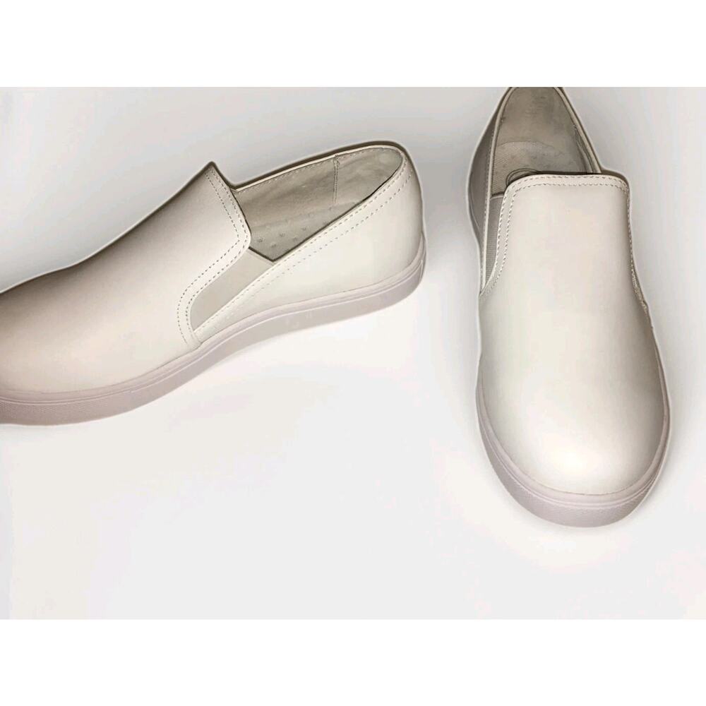 Propét Women's Nyla Loafer White Size 9 1/2